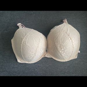 Gently worn Victoria secret bra